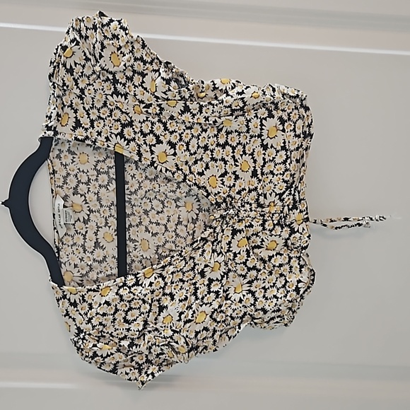 AE Cropped Floral Tee - XS - Picture 1 of 7